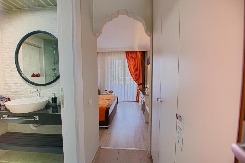 Фотография Mendos Hotel 3*