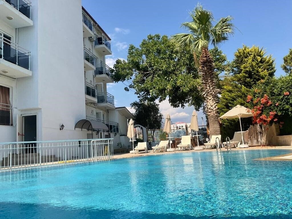 Готель Mia Casa Hotel (ex. Manaspark Calis) 3*