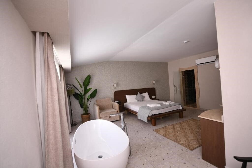 Фотографія Montebello Deluxe Hotel 4*