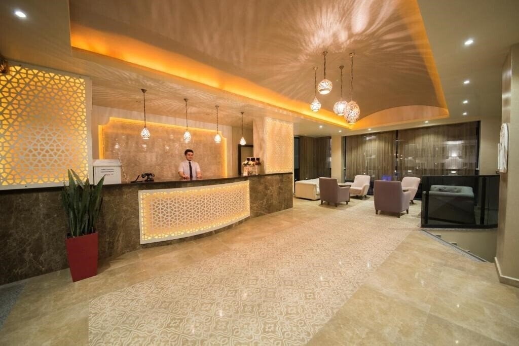 Картинка Montebello Deluxe Hotel 4*