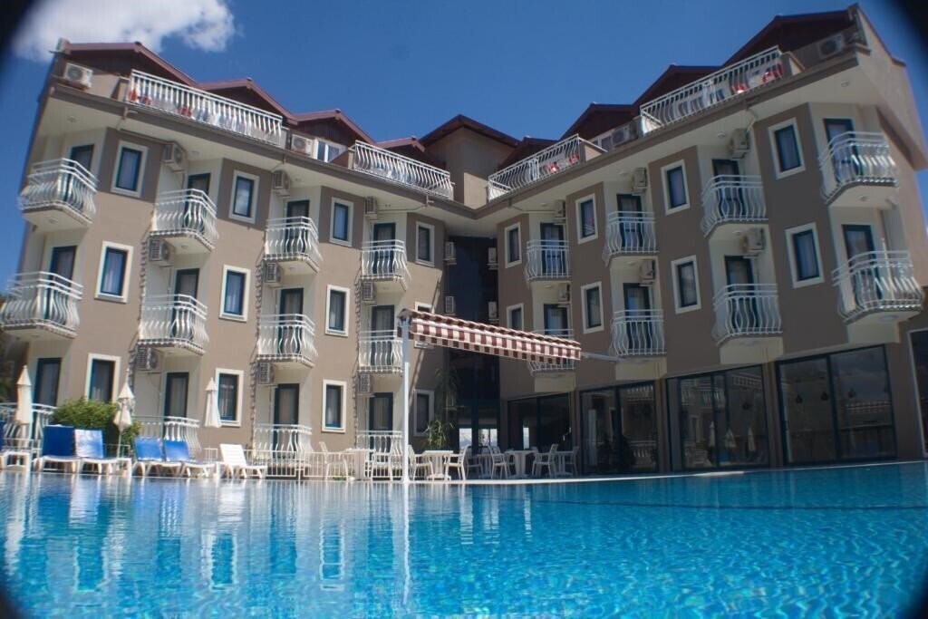 Готель Remer Hotel 3*