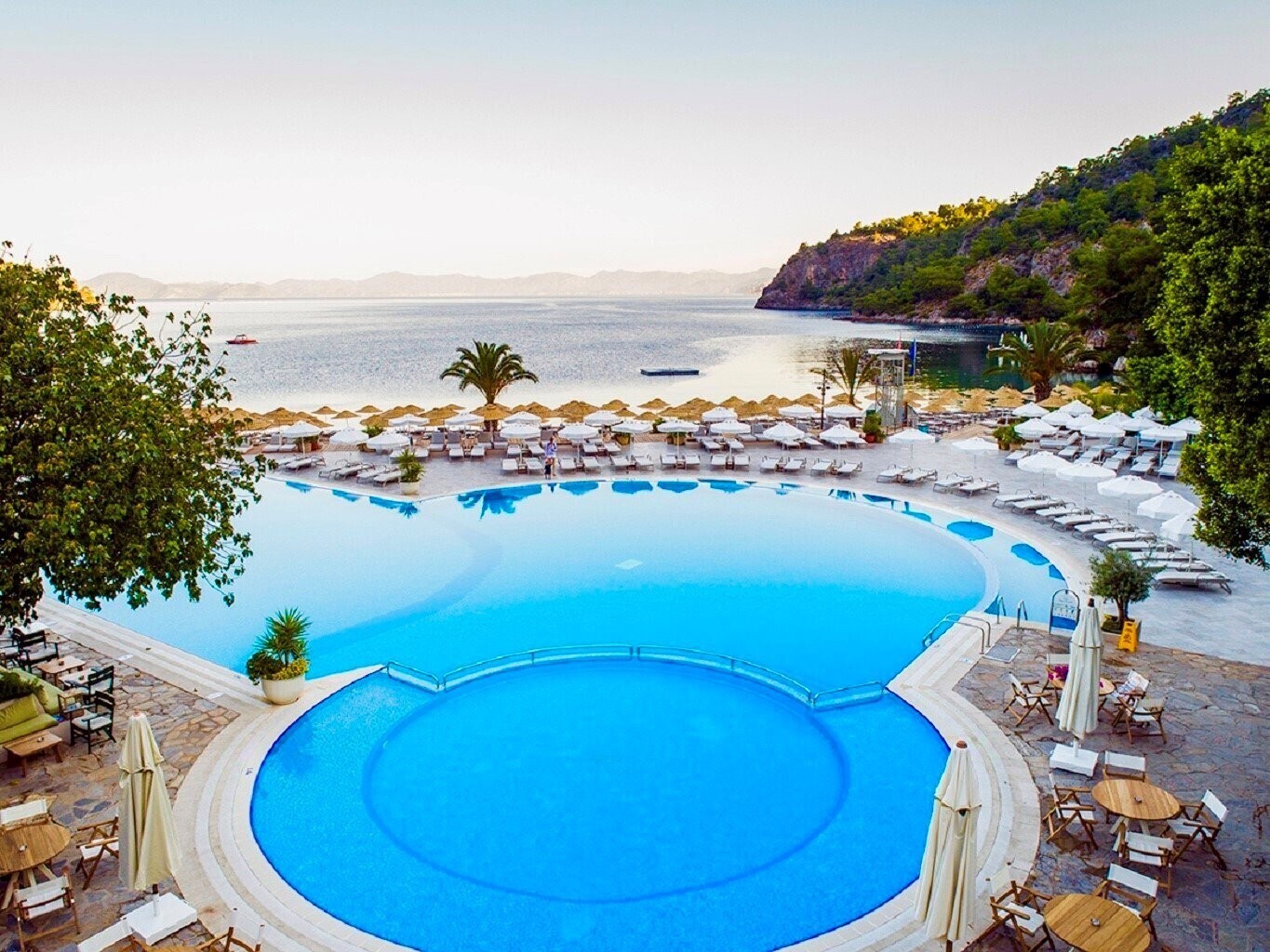 Отель Hillside Beach Club 5*