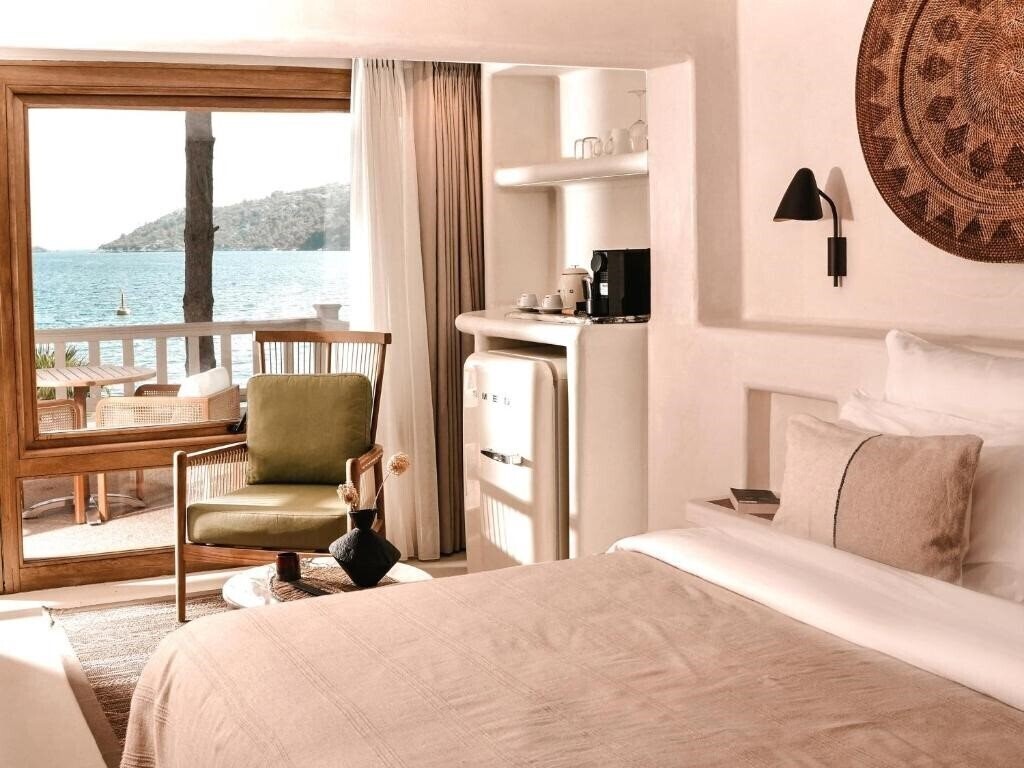 Фотографія Perios Beach House (ex. Pine Beach Boutique Hotel, Dora Beach Turunc Hotel) 3*