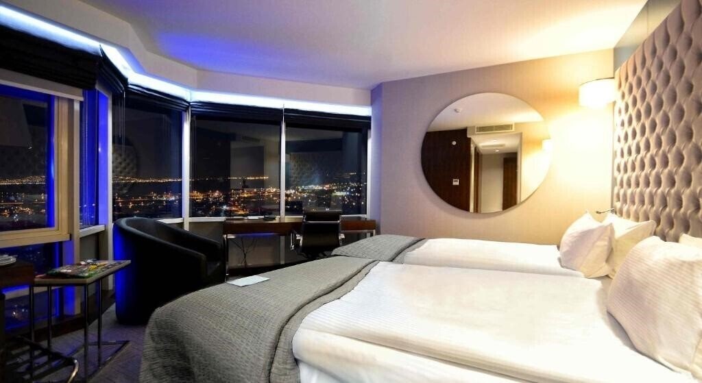 Картинка Ramada Encore By Wyndham Izmir 4*