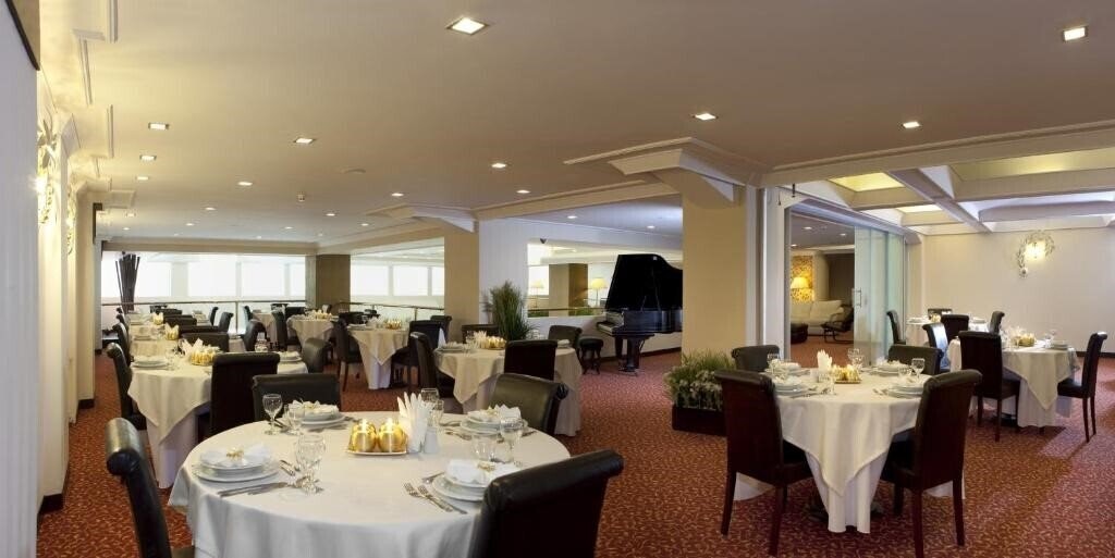 Фотографія Susuzlu Atlantis Hotel 4*