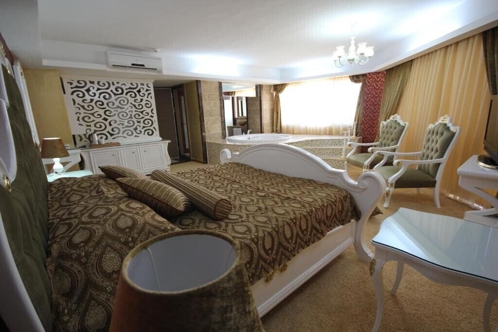 Фото Grand Corner Boutique Hotel Бутик-Отель 3*