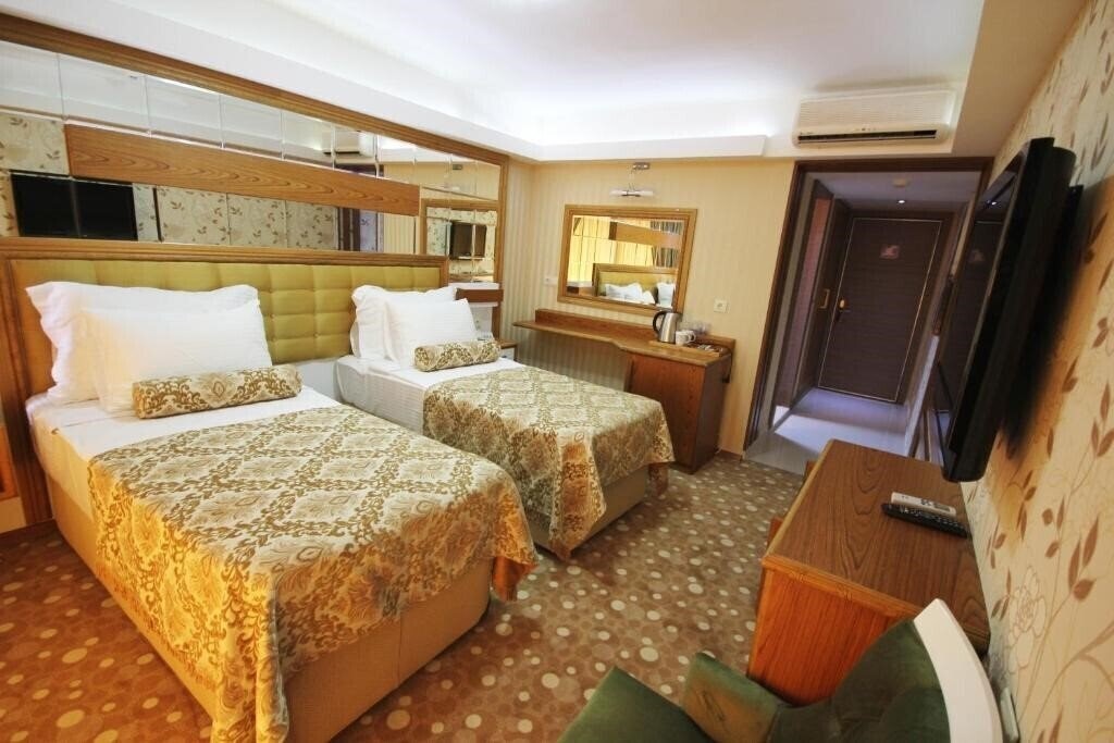 Картинка Grand Corner Boutique Hotel Бутик-Отель 3*