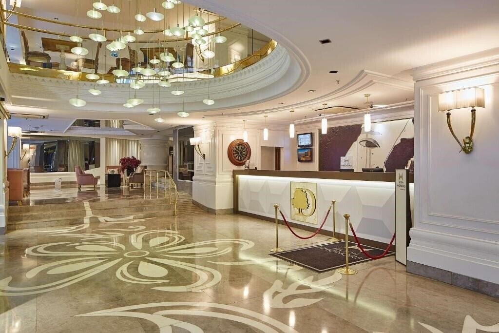 Фотография DoubleTree by Hilton Izmir Alsancak 4*