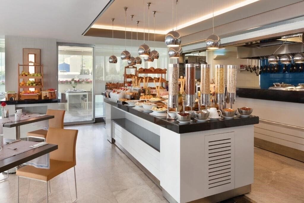 Изображение Ramada Hotel & Suites Kemalpasa Izmir 4*