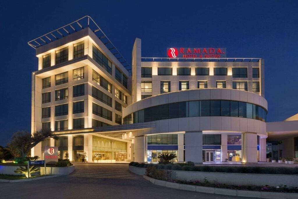 Готель Ramada Hotel & Suites Kemalpasa Izmir 4*
