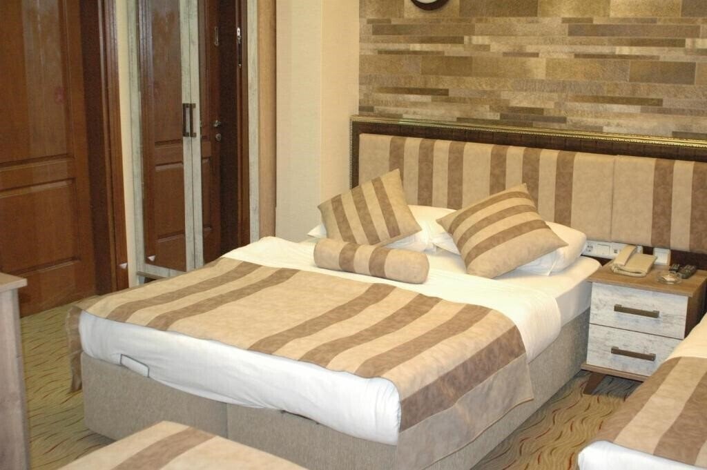 Фото Konak Saray Hotel 2*