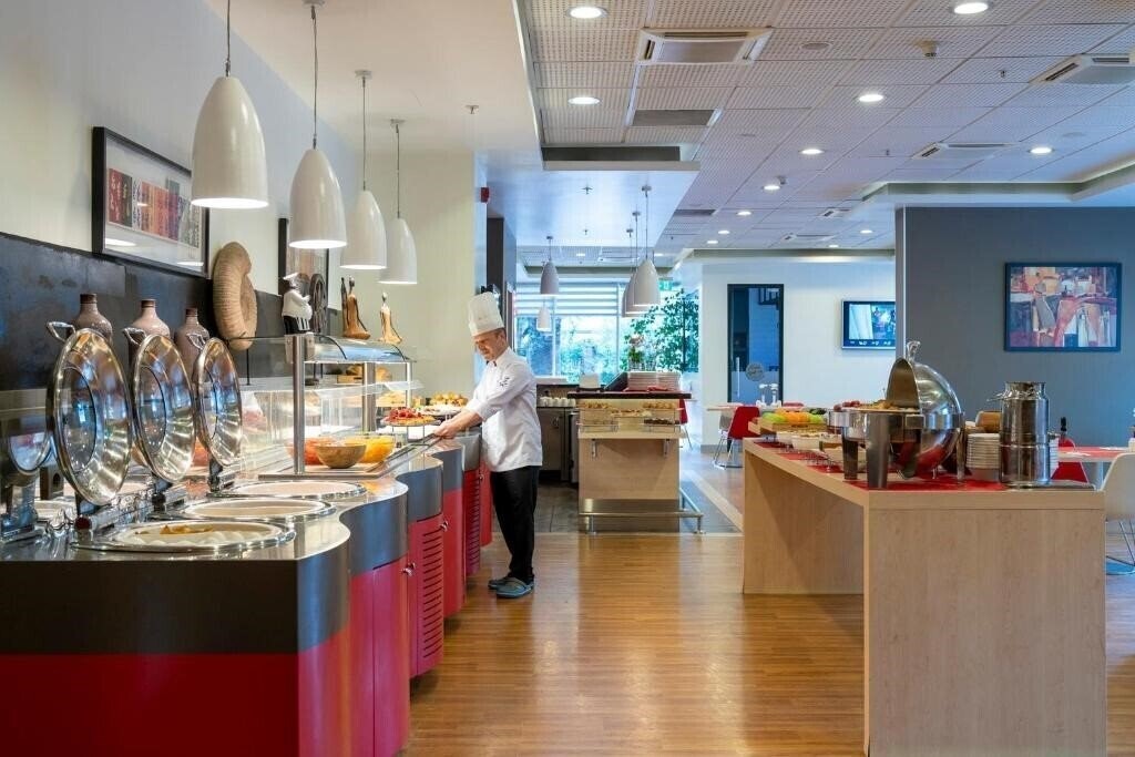 Картинка Ibis Izmir Alsancak 4*