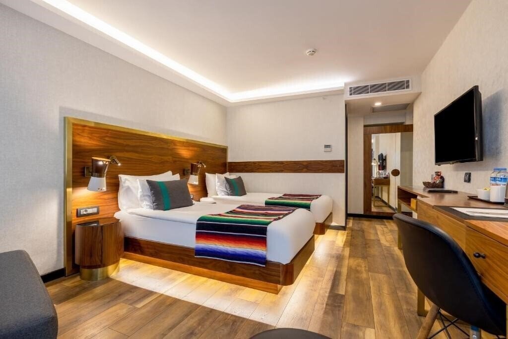 Фотография HAY Hotel Alsancak 3*