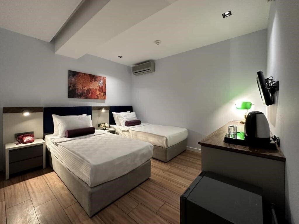 Отель Marla Hotel 3*