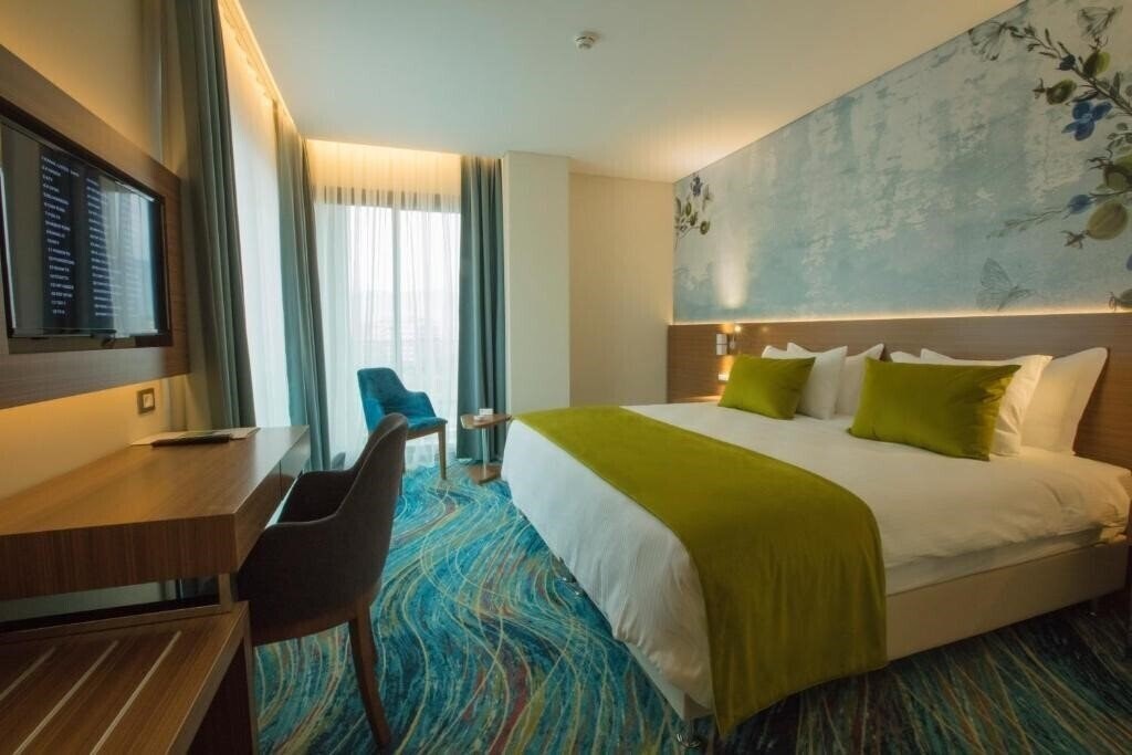Готель Ibis Styles Izmir Bornova 3*