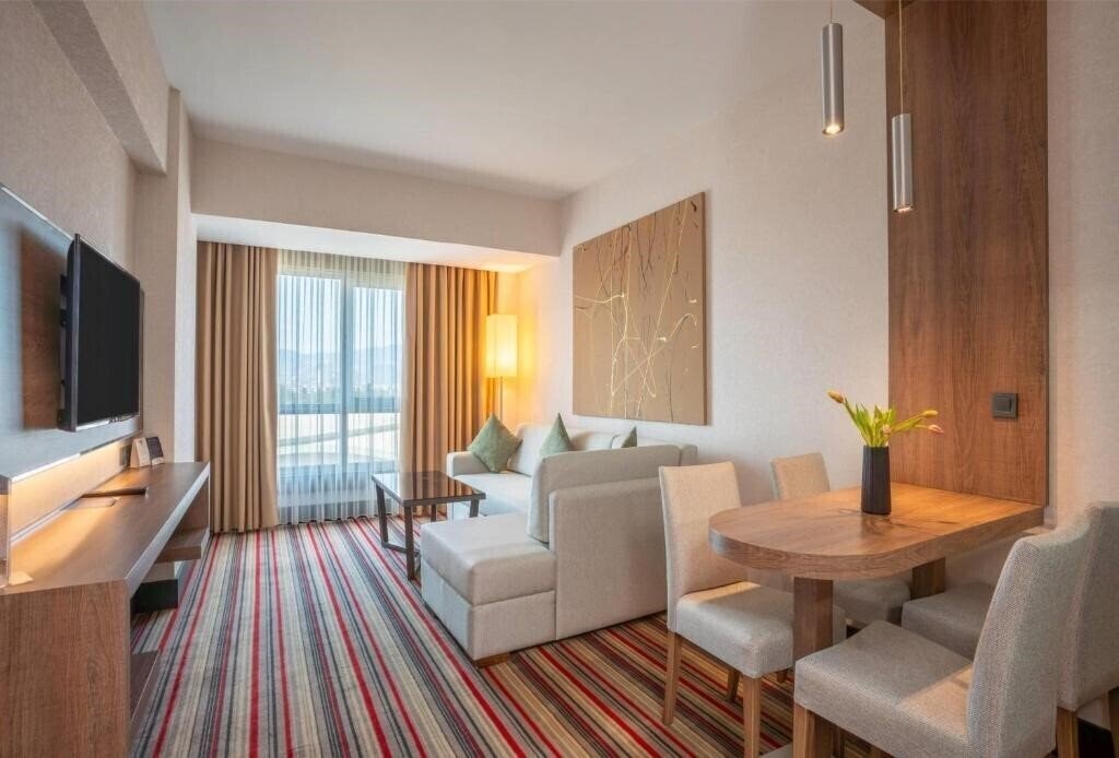 Фотографія Ramada Plaza by Wyndham Izmir 5*