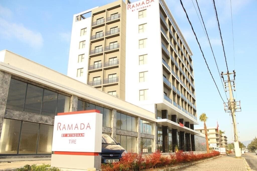 Фото Ramada By Wyndham Tire 3*