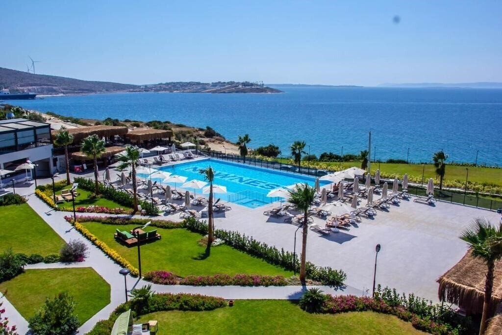 Отель The Nowness Luxury Hotel & Spa 5*