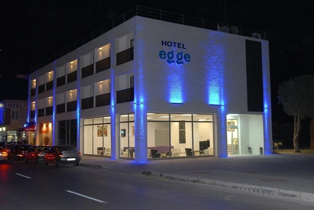 Готель Egge Hotel 3*