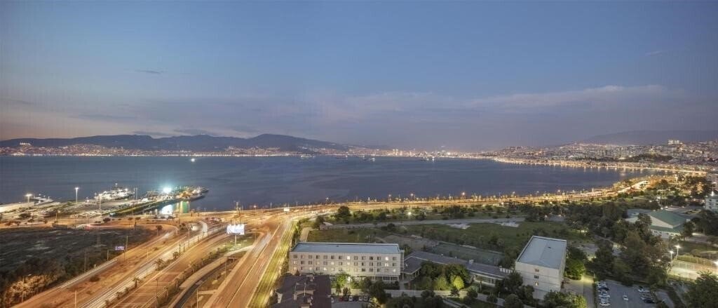 Изображение Hyatt Regency Izmir Istinyepark  Luxury 5*