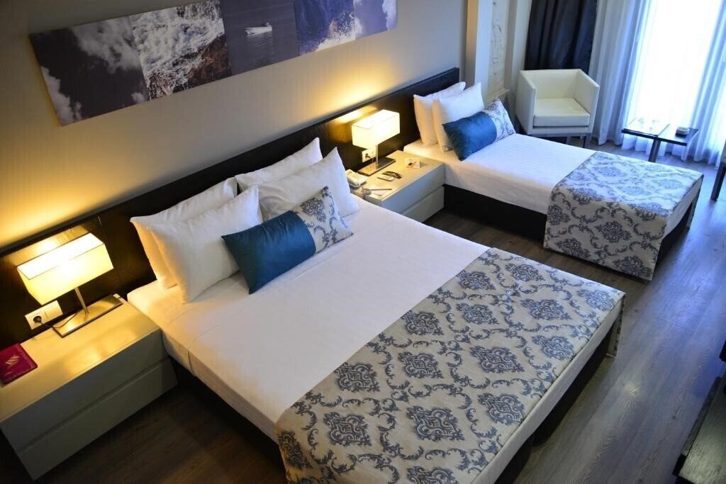 Фотография May Park Hotel Izmir (ex. SC Inn Boutique Hotel) 4*