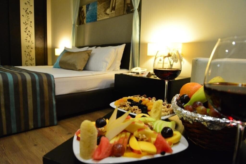 Фото May Park Hotel Izmir (ex. SC Inn Boutique Hotel) 4*