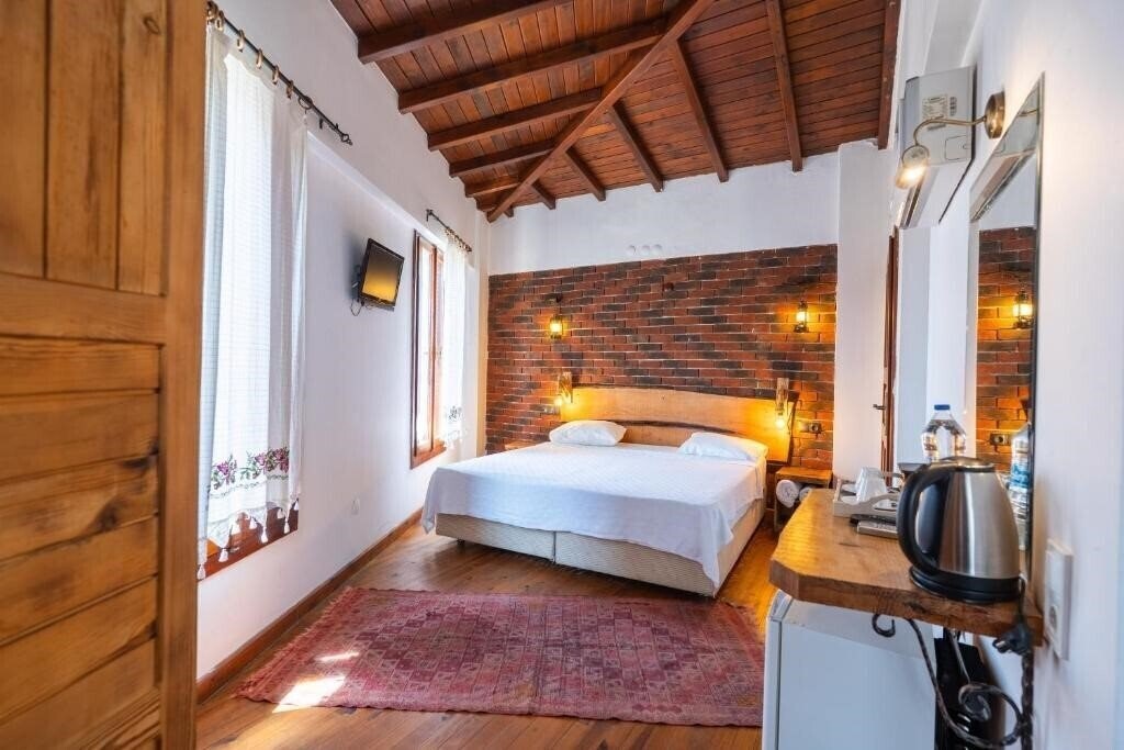 Фото Amazon Petite Palace (Selcuk) 3*