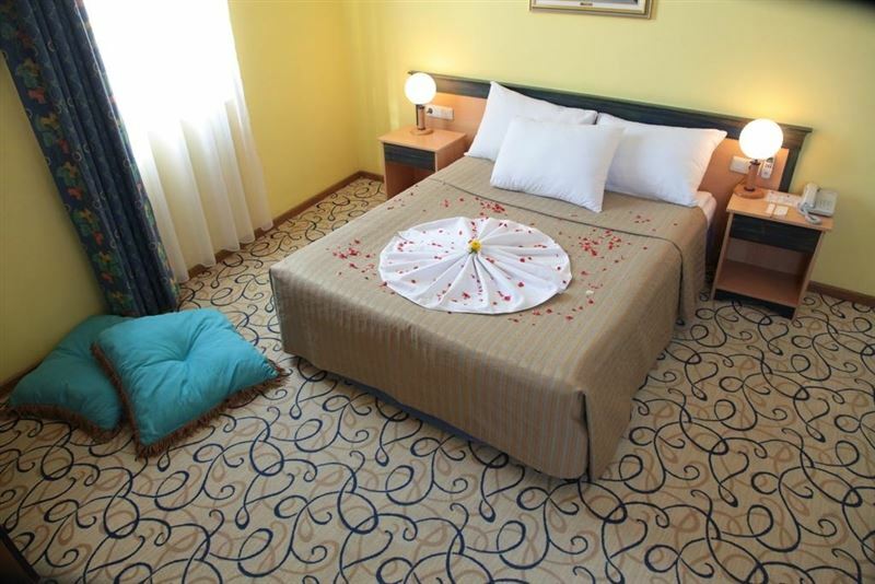 Отель Tassaray Hotel 4*