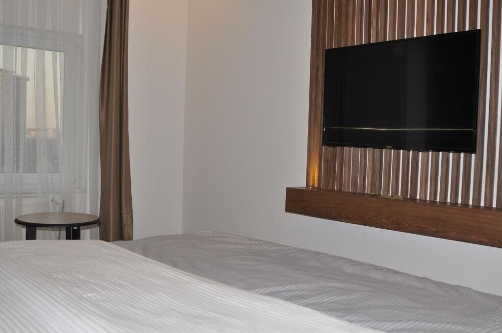 Картинка Admiral Hotel 3*