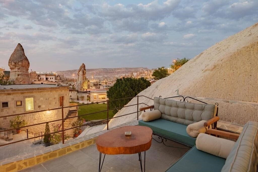 Изображение Lunar Cappadocia Hotel Special Category отельный комплекс 