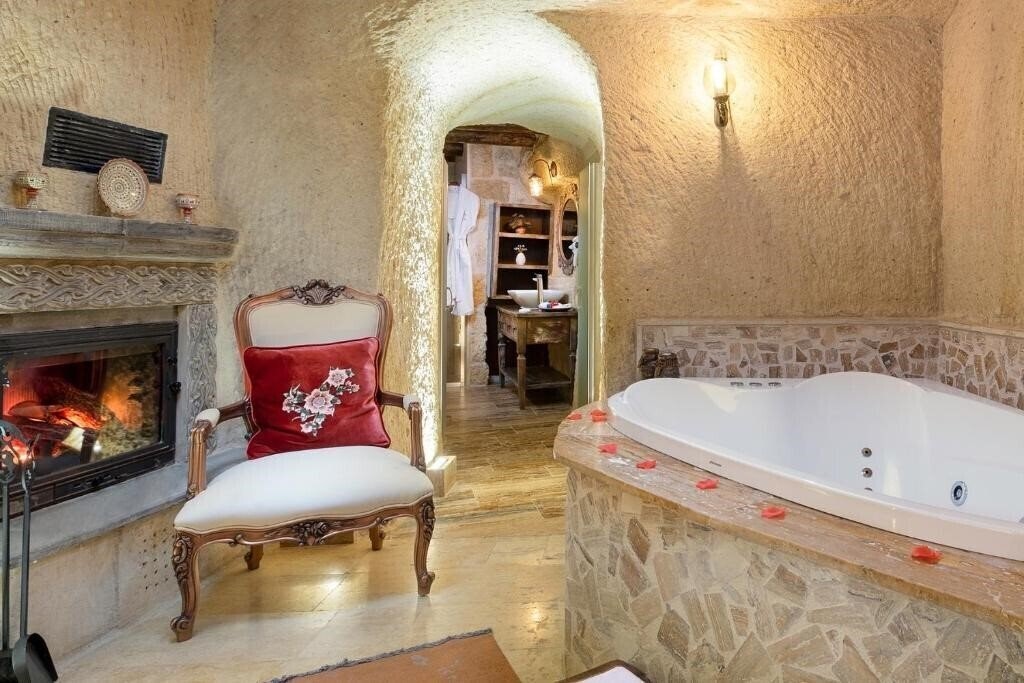 Фото Elysion Cave Suites No Certificate отель без категории