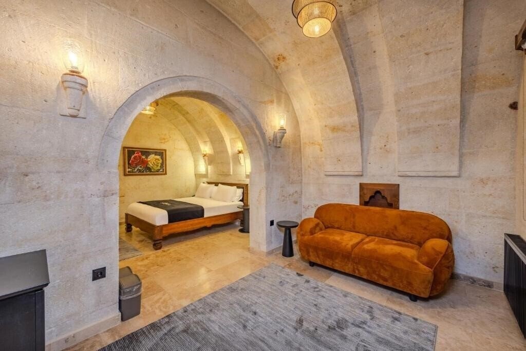Картинка Stone House Cave 3*