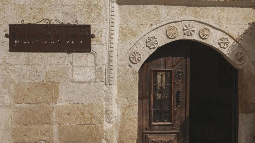 Фото Yunak Evleri Cave Hotel 5*