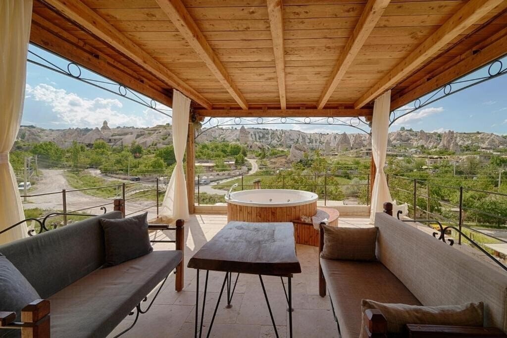 Фотография Hera Cave Suites 3*