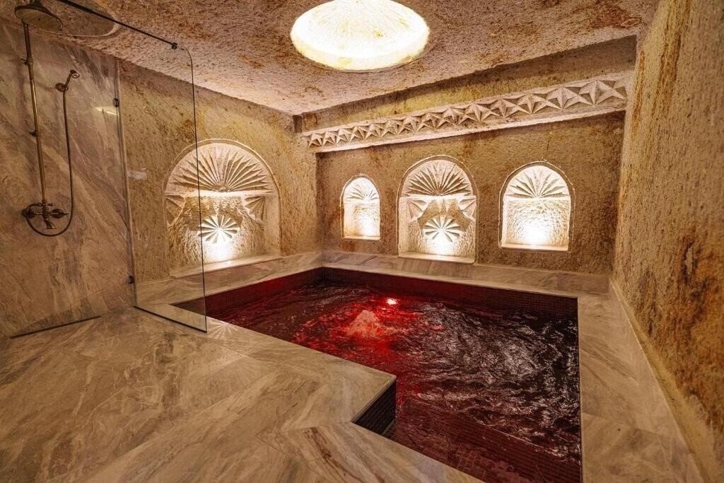Отель Canyon Cave Hotel 3*