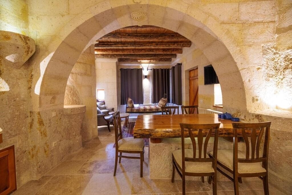 Зображення Canyon Cave Hotel (ex. Courtyard Cave Hotel) 3*