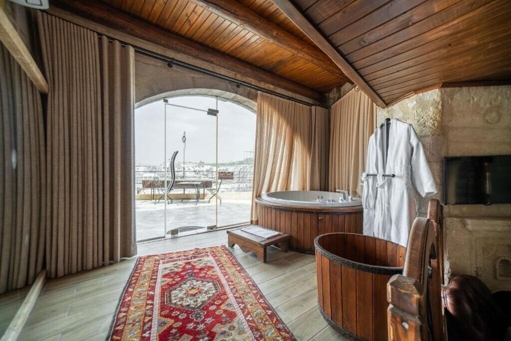 Фотография Divan Cave House 3*