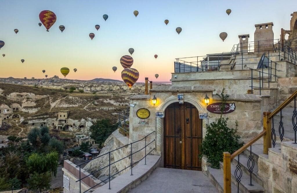 Готель Fairyland Cave Hotel 2*