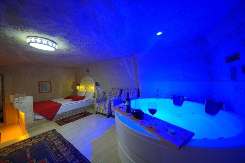 Готель Fosil Cave Hotel 4*
