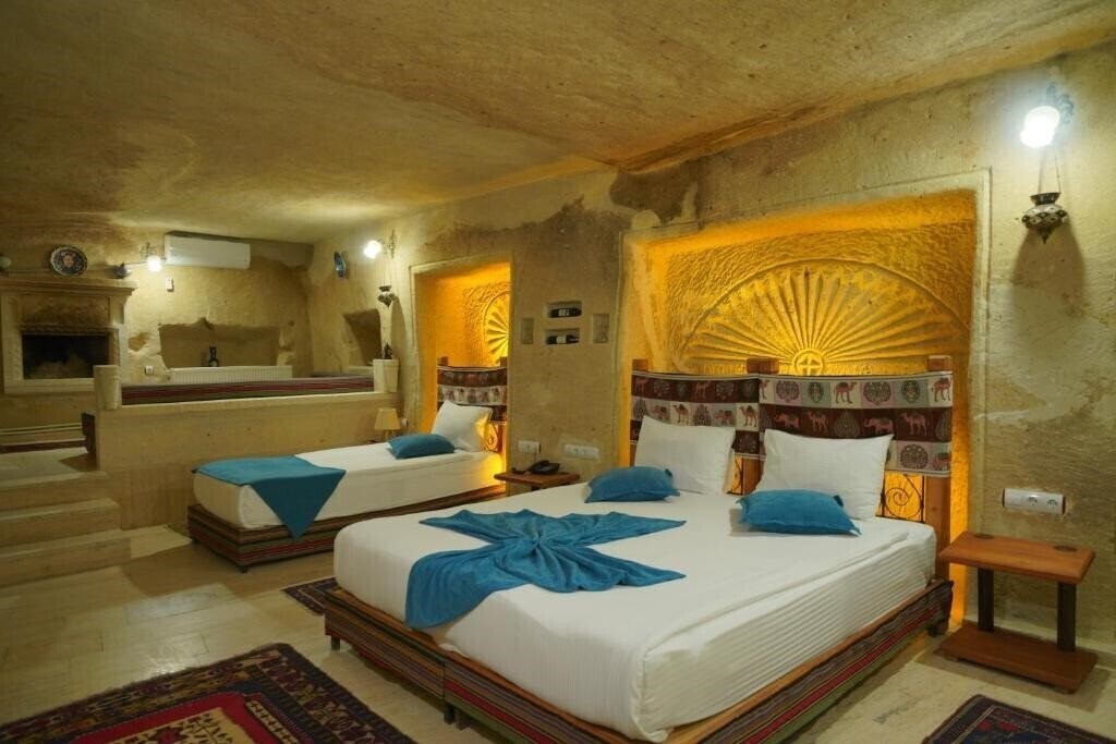 Фото Fosil Cave Hotel 4*