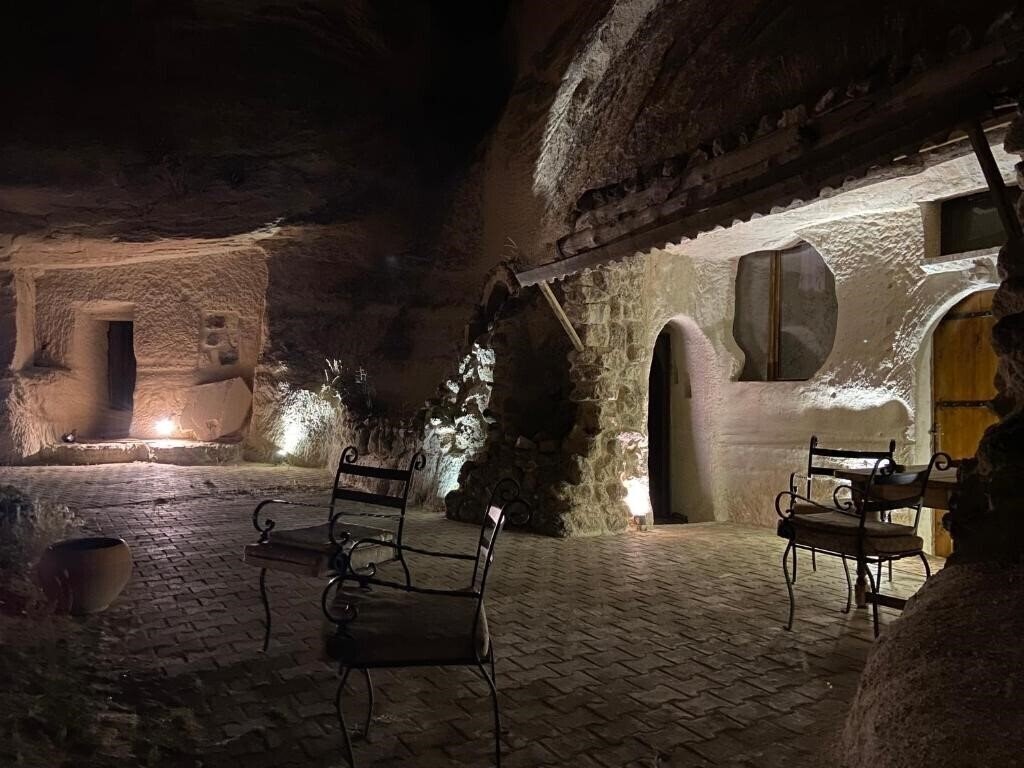 Картинка The Village Cave Hotel 4*