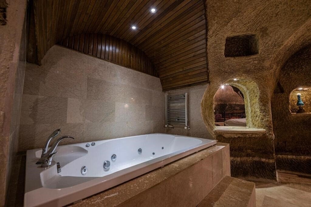 Готель Konak Bezirhane Cave Otel 3*