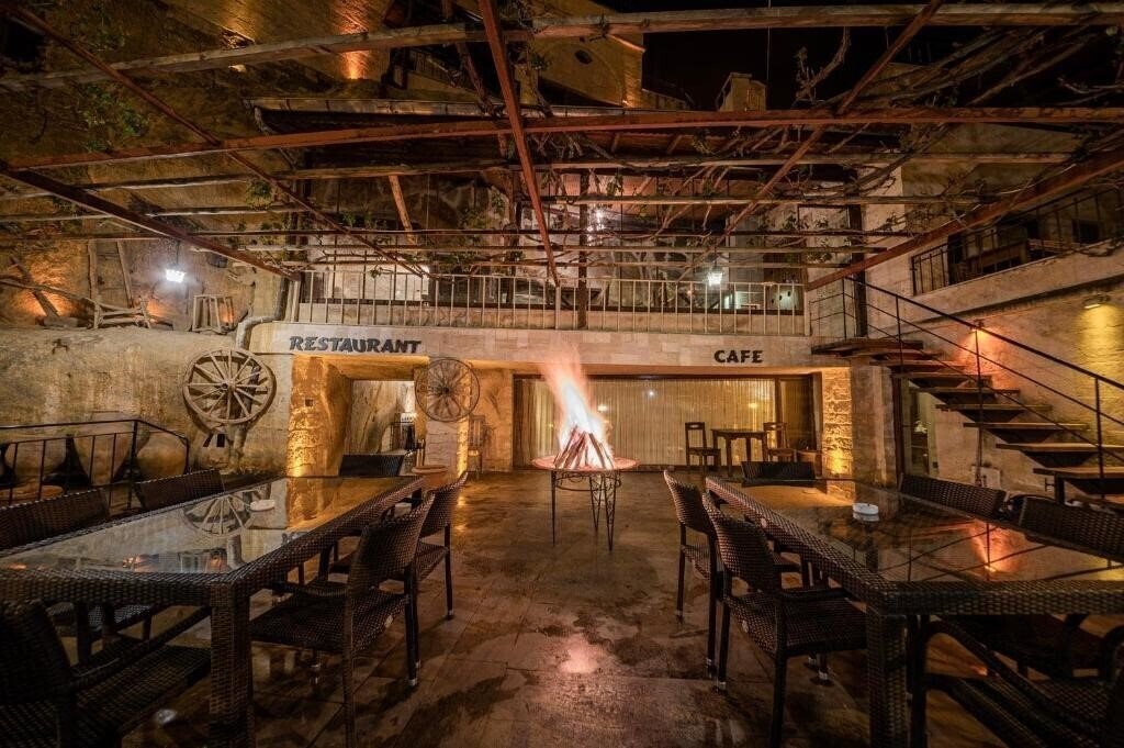 Зображення Konak Bezirhane Cave Otel 3*