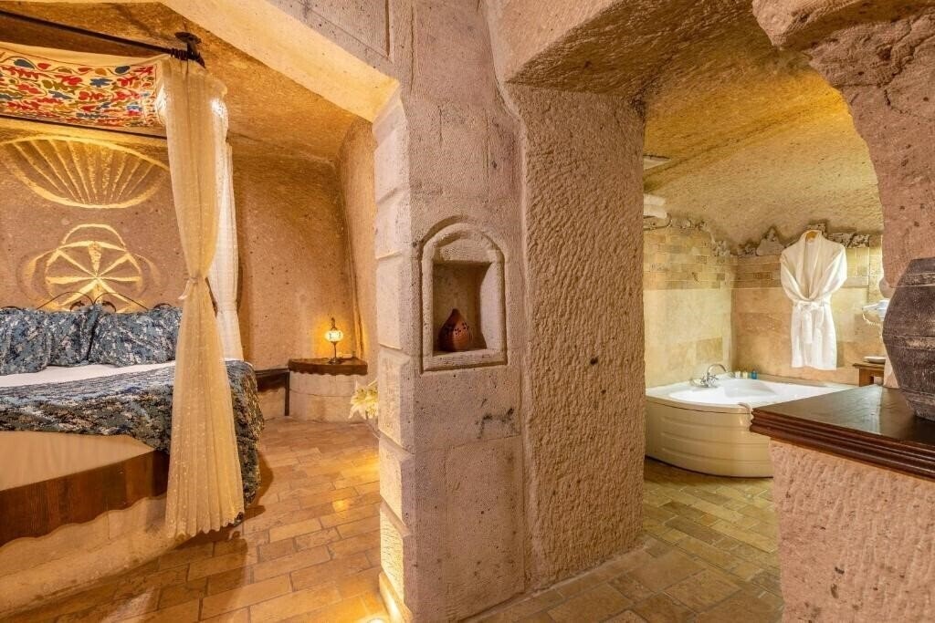 Фото Mystic Cave House Hotel 3+* 3*