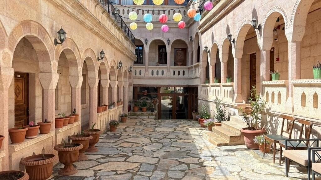 Фотография Nature Park Cave Hotel 4*