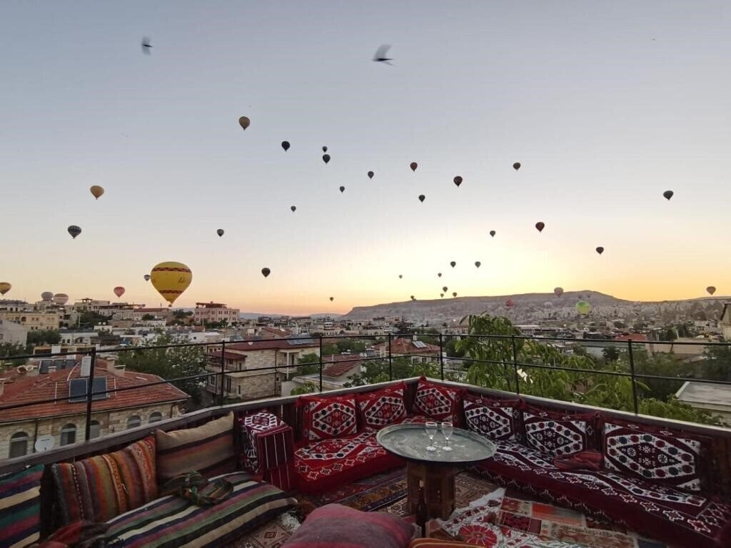 Отель Old Town Stone House 3*