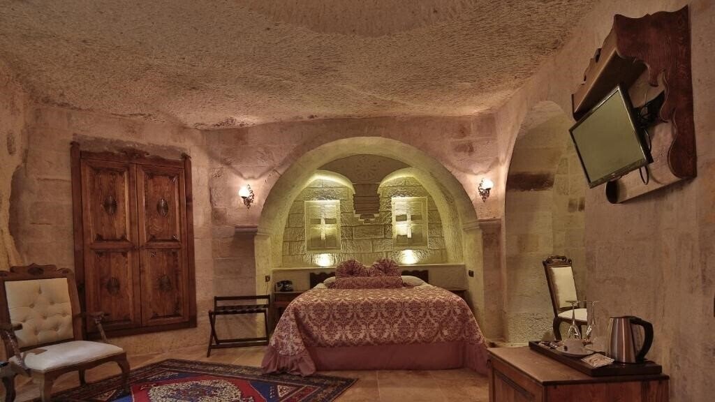 Готель Phocas Cave Suites 3*