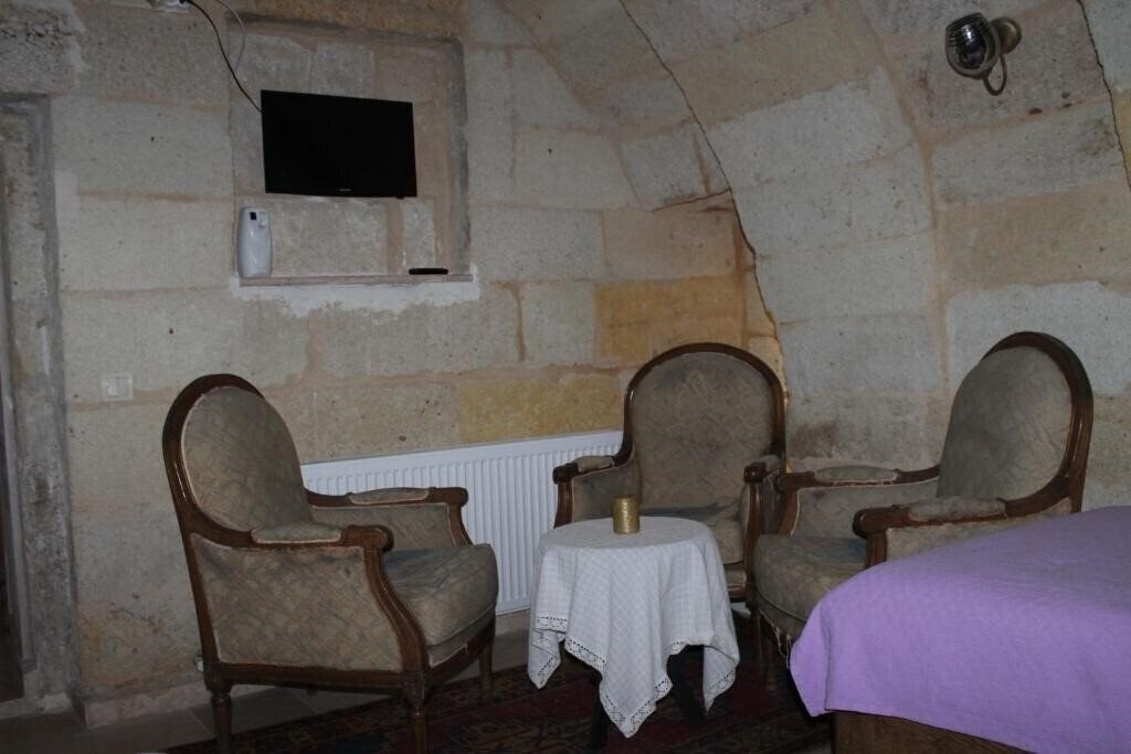 Изображение Relic House Hotel + 2*