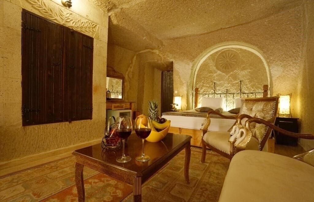 Фото Roma Cave Suite 4*