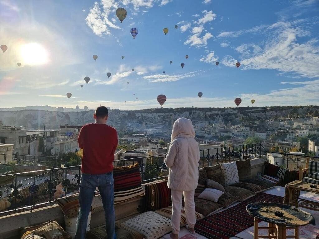 Готель Vineyard Cave Hotel 3*